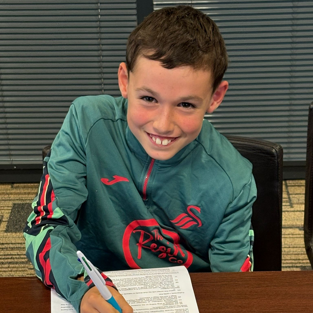 Swansea signing